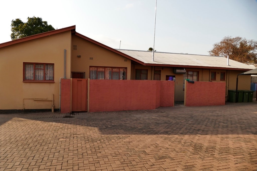 17 Bedroom Property for Sale in Hospitaalpark Limpopo