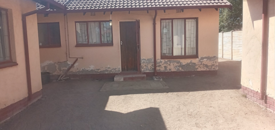 To Let  Bedroom Property for Rent in Seshego D Limpopo