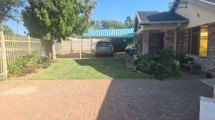 4 Bedroom Property for Sale in Penina Park Limpopo