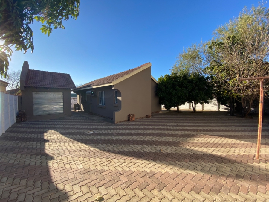 3 Bedroom Property for Sale in Bendor Limpopo