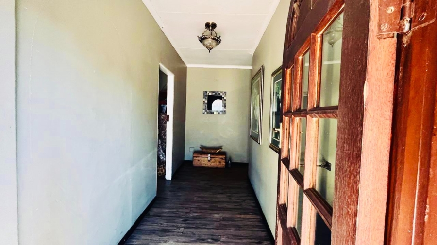 5 Bedroom Property for Sale in Bendor Limpopo