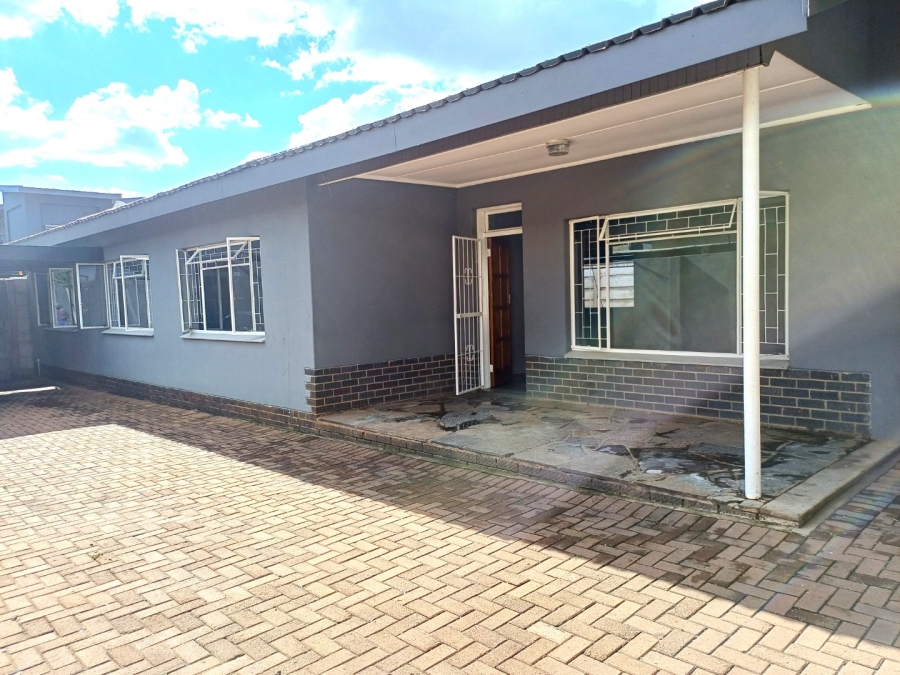 To Let  Bedroom Property for Rent in Polokwane Central Limpopo