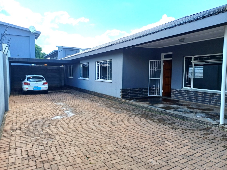 To Let  Bedroom Property for Rent in Polokwane Central Limpopo