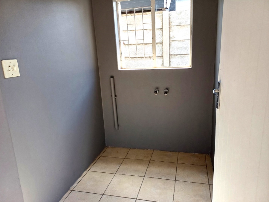 To Let  Bedroom Property for Rent in Polokwane Central Limpopo