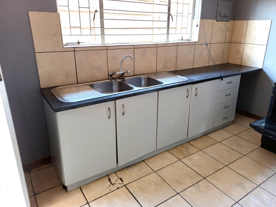 To Let  Bedroom Property for Rent in Polokwane Central Limpopo