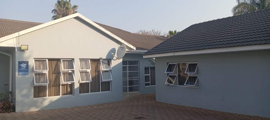 9 Bedroom Property for Sale in Fauna Park Limpopo