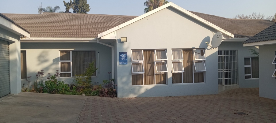 9 Bedroom Property for Sale in Fauna Park Limpopo