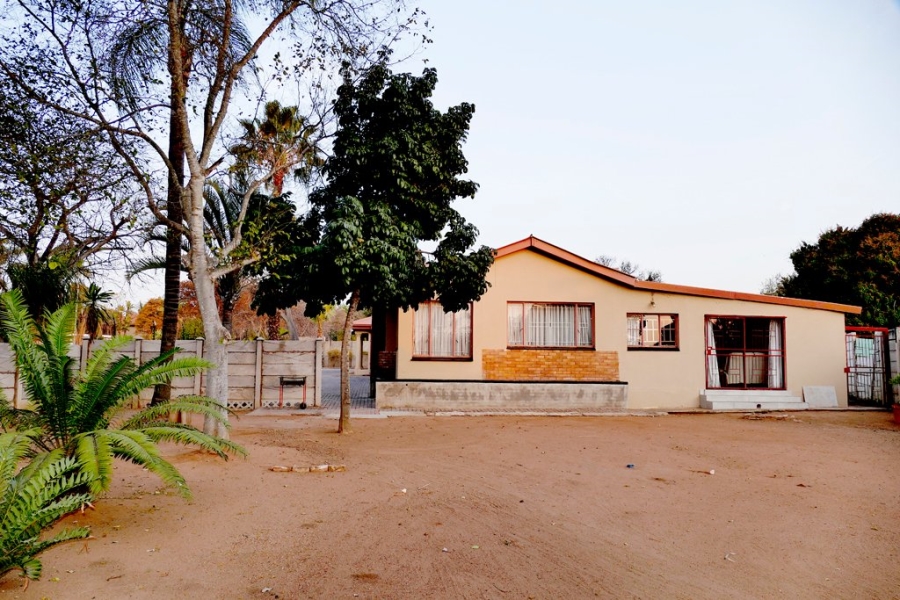 4 Bedroom Property for Sale in Hospitaalpark Limpopo