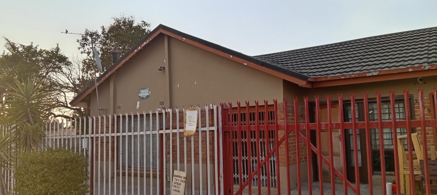 4 Bedroom Property for Sale in Seshego B Limpopo