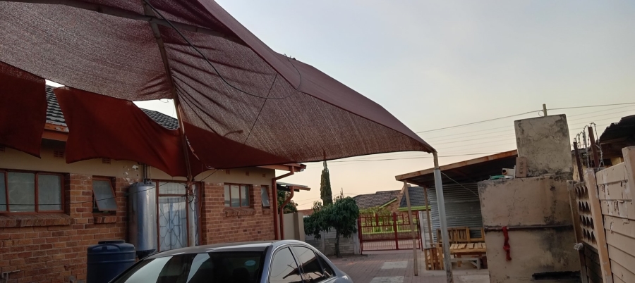 4 Bedroom Property for Sale in Seshego B Limpopo