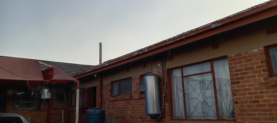 4 Bedroom Property for Sale in Seshego B Limpopo