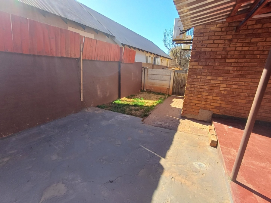 2 Bedroom Property for Sale in Doorhoek AH Limpopo