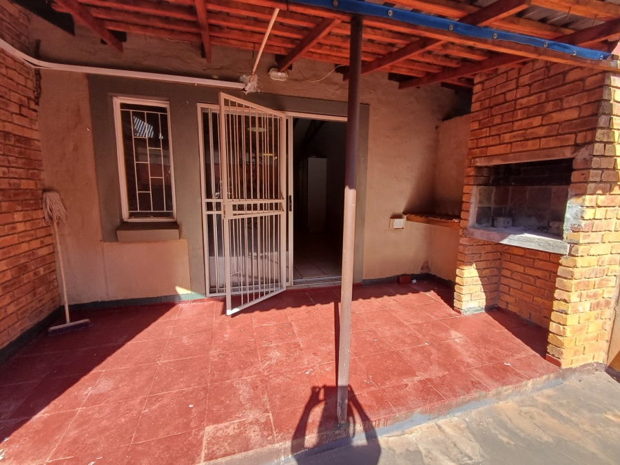 2 Bedroom Property for Sale in Doorhoek AH Limpopo