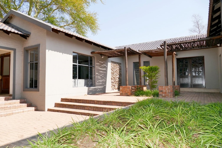 2 Bedroom Property for Sale in Elmadal AH Limpopo