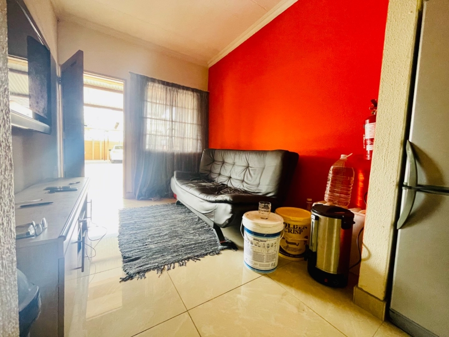 2 Bedroom Property for Sale in Polokwane Central Limpopo