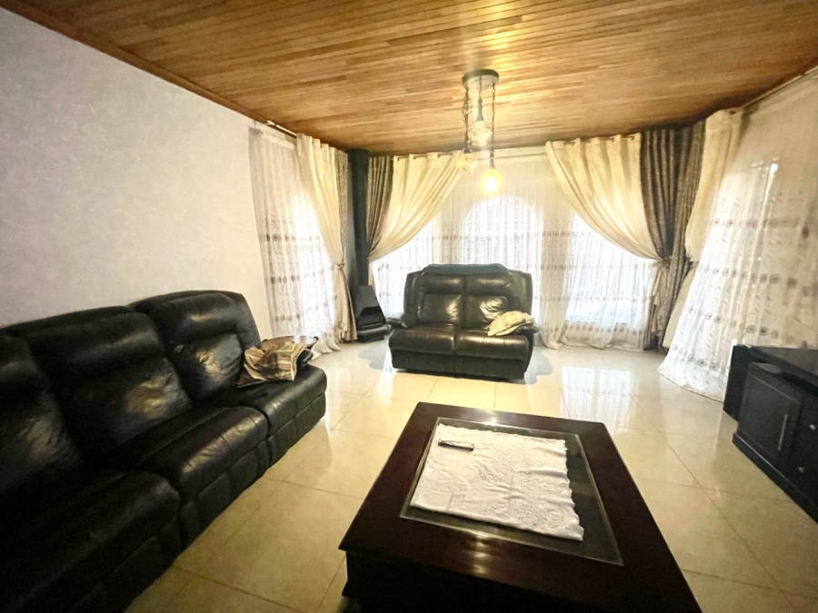 4 Bedroom Property for Sale in Flora Park Limpopo