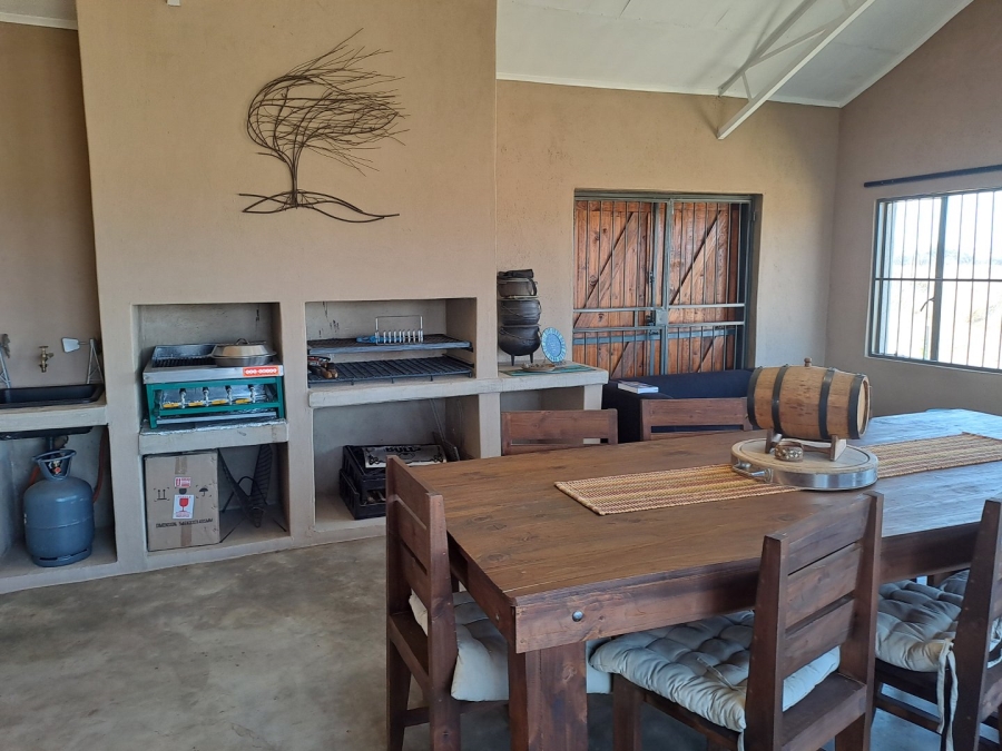 4 Bedroom Property for Sale in Wildebeestfontein A H Limpopo