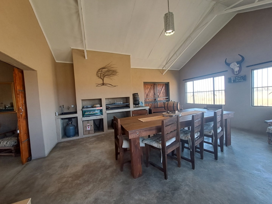 4 Bedroom Property for Sale in Wildebeestfontein A H Limpopo