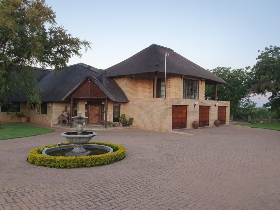 5 Bedroom Property for Sale in Phalaborwa Limpopo