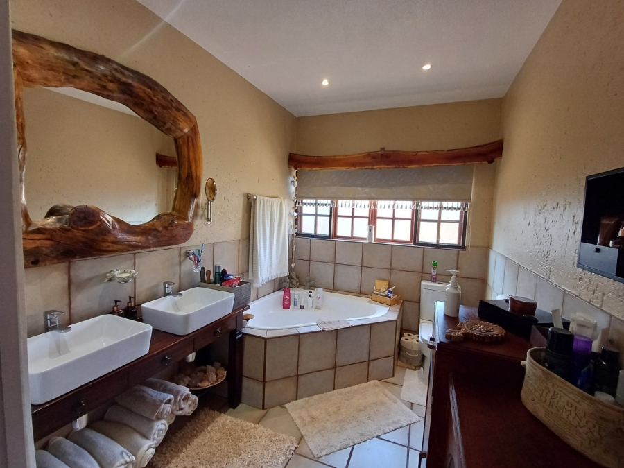 8 Bedroom Property for Sale in Thabazimbi Rural Limpopo