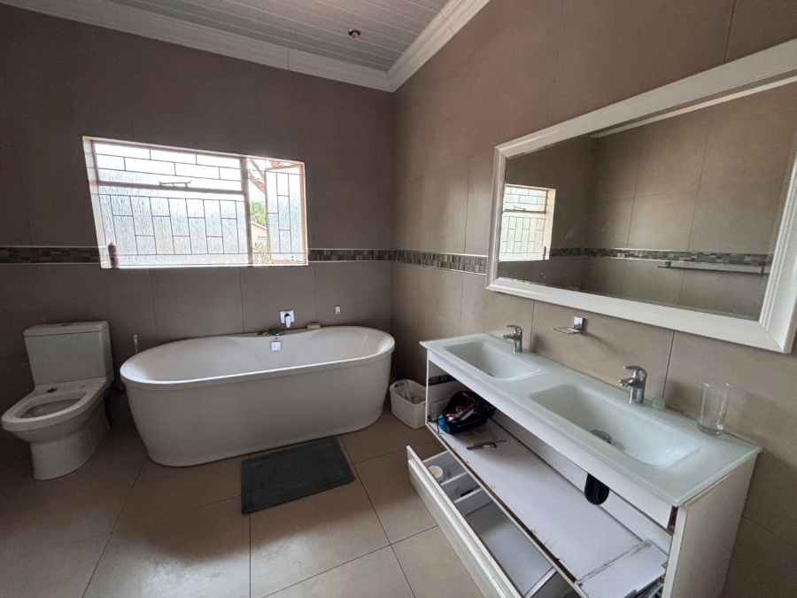 4 Bedroom Property for Sale in Bendor Limpopo