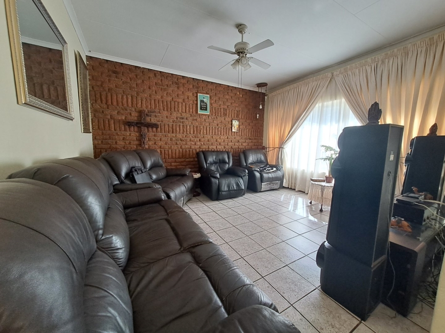 3 Bedroom Property for Sale in Flora Park Limpopo