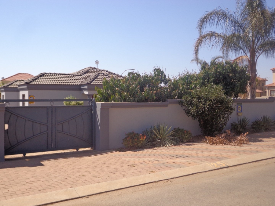 To Let 3 Bedroom Property for Rent in Serala View Limpopo