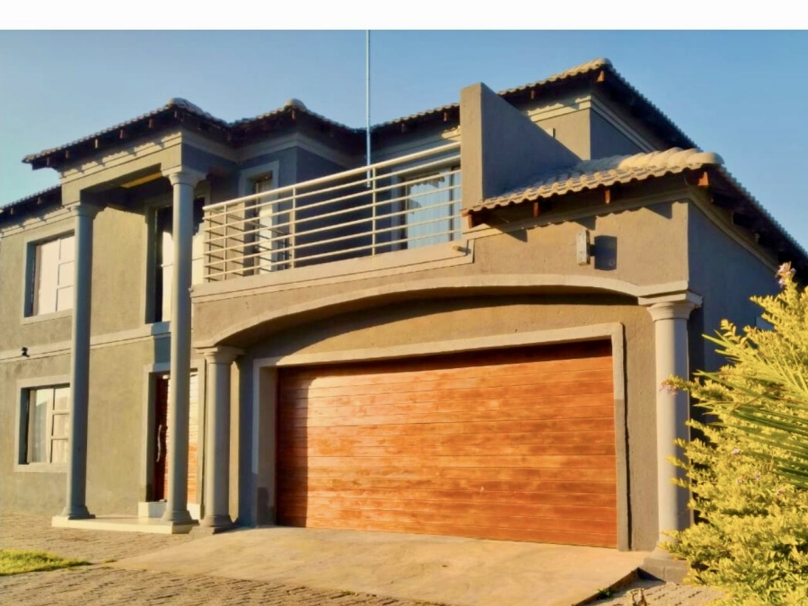 5 Bedroom Property for Sale in Woodhill Estate Limpopo