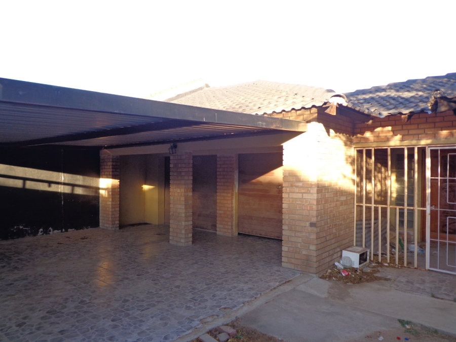 4 Bedroom Property for Sale in Emdo Park Limpopo