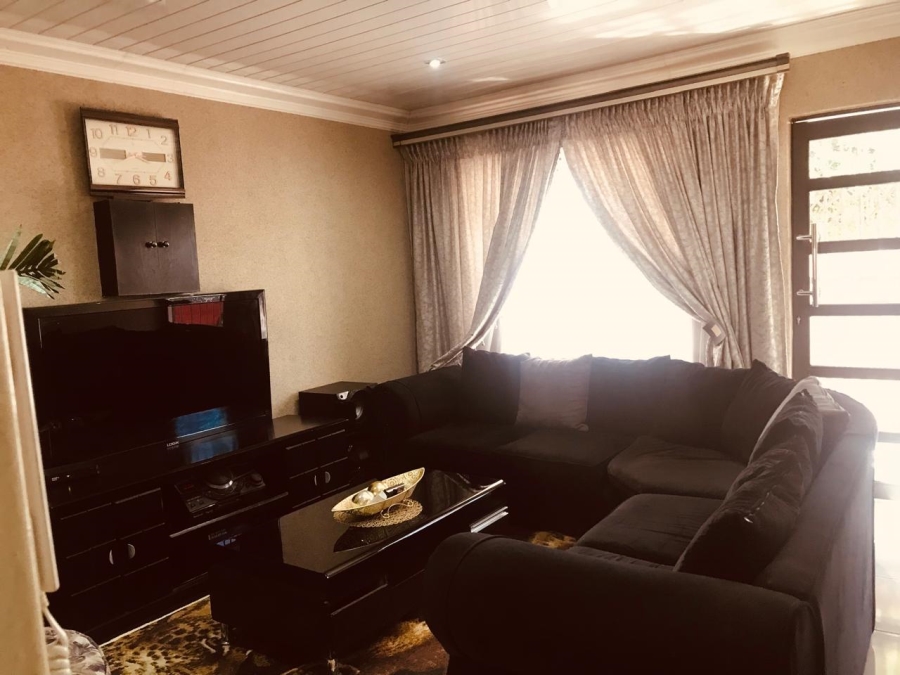 2 Bedroom Property for Sale in Seshego A Limpopo