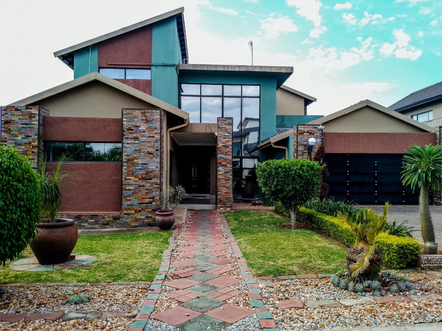 5 Bedroom Property for Sale in Bendor Limpopo