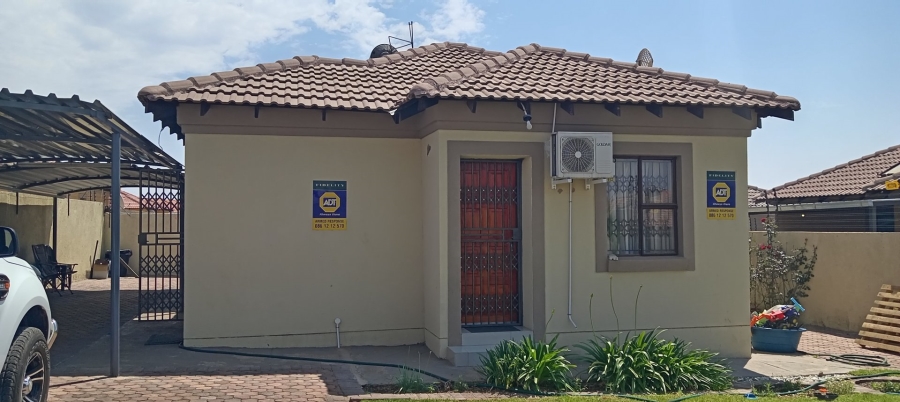 To Let 3 Bedroom Property for Rent in Mahlasedi Park Limpopo