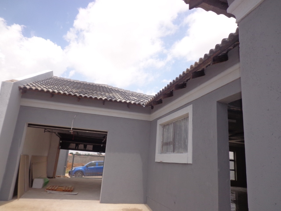 3 Bedroom Property for Sale in Mahlasedi Park Limpopo