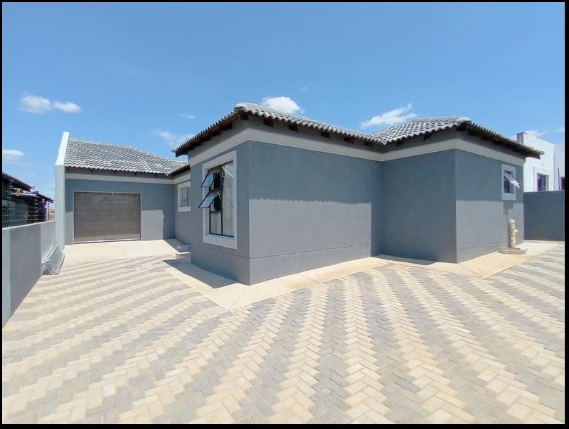 3 Bedroom Property for Sale in Mahlasedi Park Limpopo