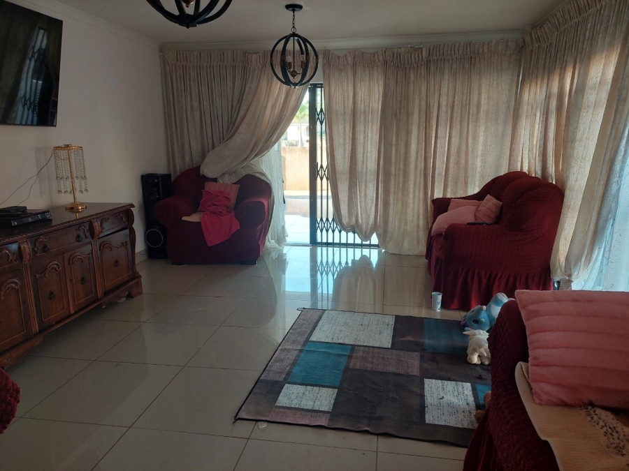 5 Bedroom Property for Sale in Aquapark Limpopo