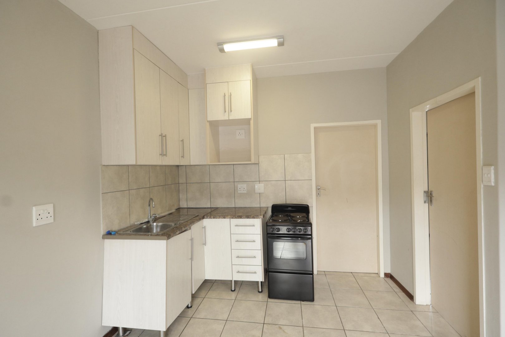 To Let 1 Bedroom Property for Rent in Annadale Limpopo