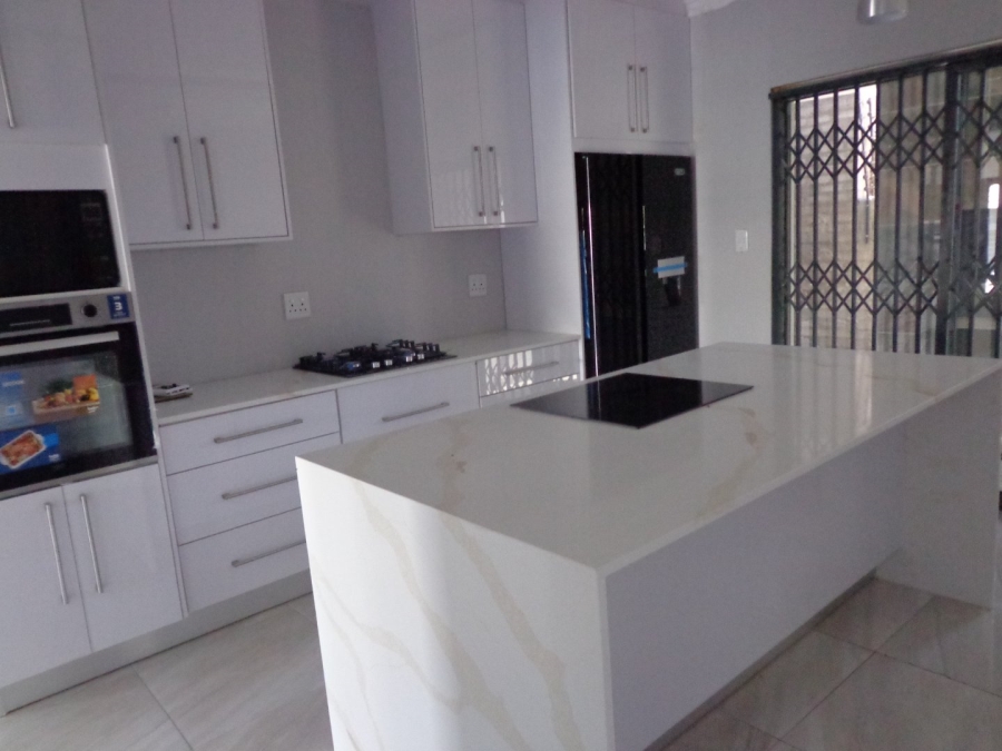 3 Bedroom Property for Sale in Mahlasedi Park Limpopo