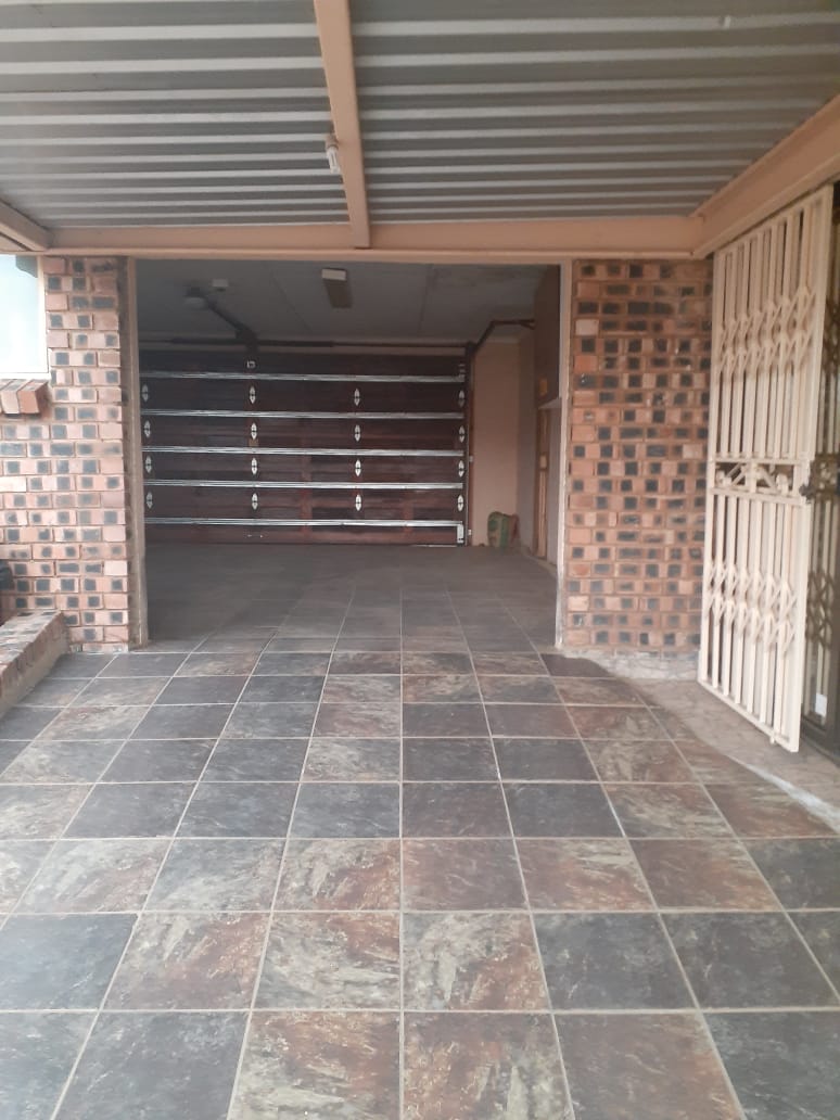 To Let 4 Bedroom Property for Rent in Mankweng Limpopo