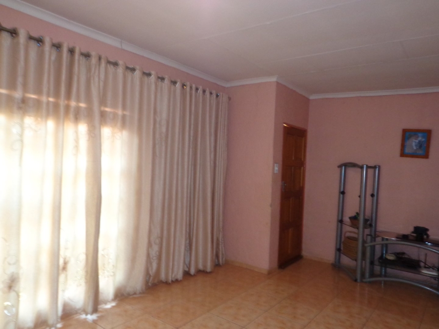 To Let 3 Bedroom Property for Rent in Ivy Park Limpopo