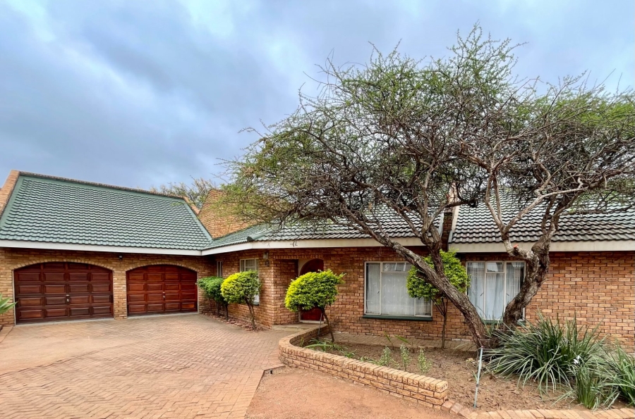 4 Bedroom Property for Sale in Silwerkruin Limpopo