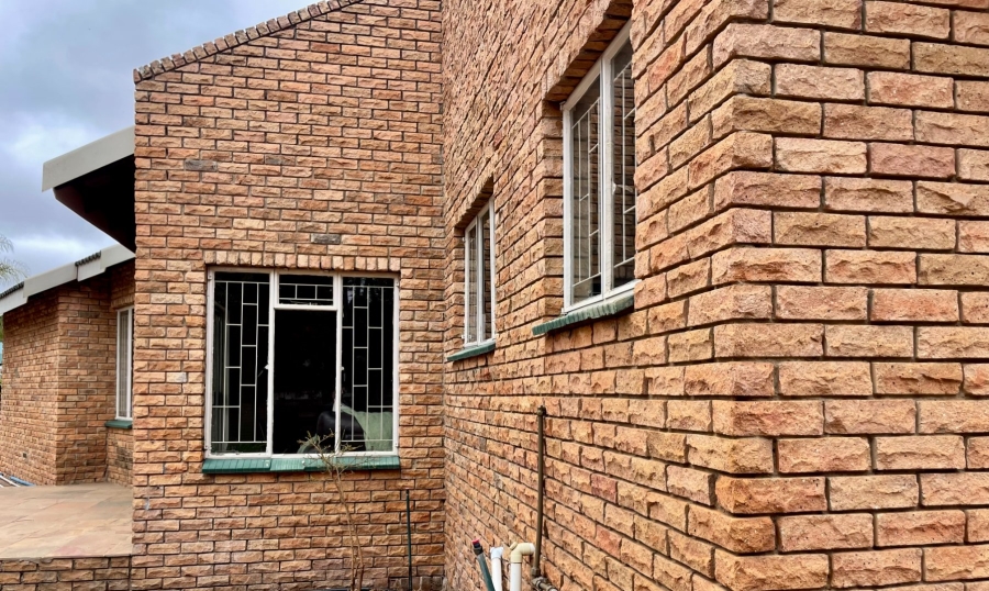 4 Bedroom Property for Sale in Silwerkruin Limpopo