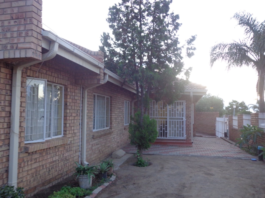 4 Bedroom Property for Sale in Bendor Limpopo