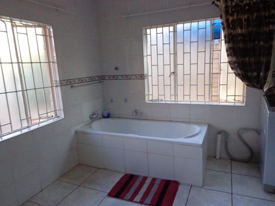 4 Bedroom Property for Sale in Bendor Limpopo