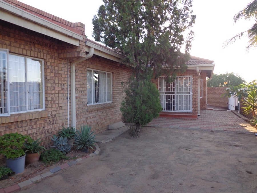 4 Bedroom Property for Sale in Bendor Limpopo