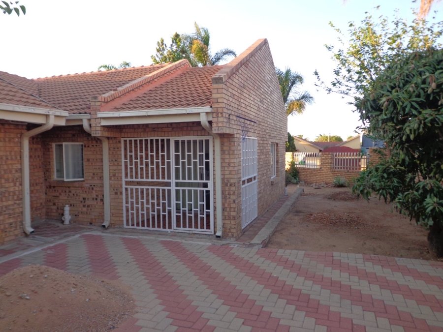 4 Bedroom Property for Sale in Bendor Limpopo