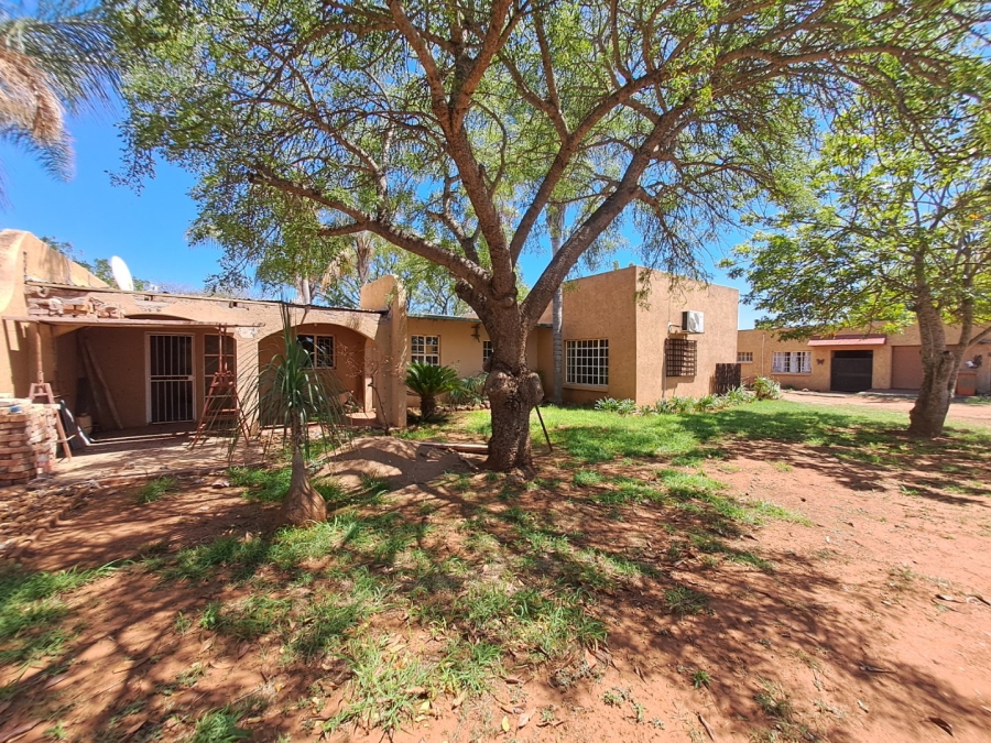 4 Bedroom Property for Sale in Myngenoegen A H Limpopo