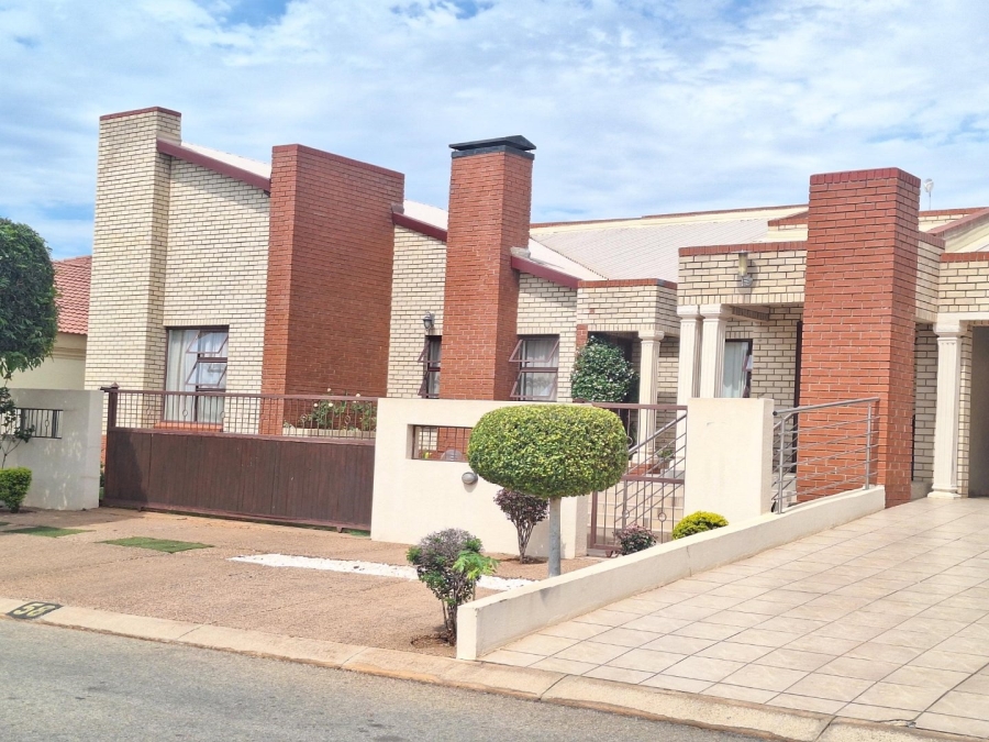 4 Bedroom Property for Sale in Waterberry Country Estate Limpopo