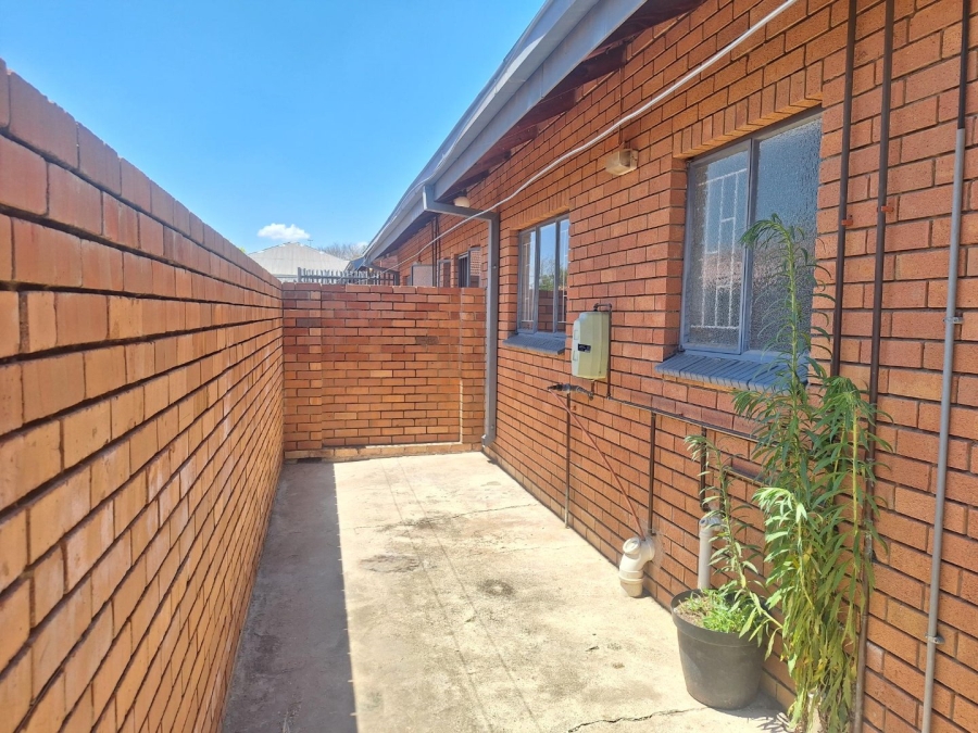 2 Bedroom Property for Sale in Annadale Limpopo