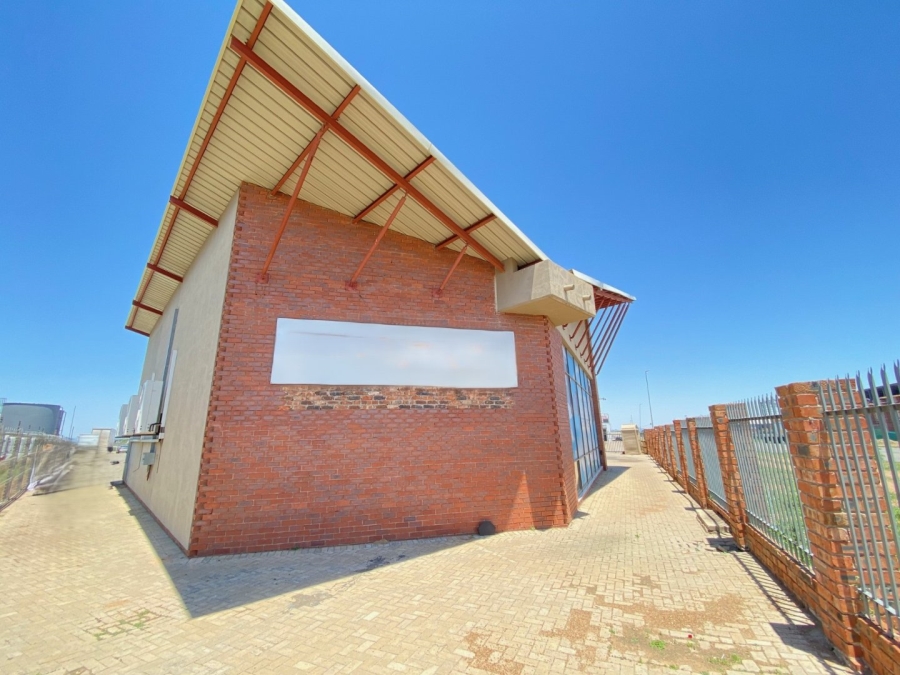 To Let commercial Property for Rent in Magna Via Industrial Limpopo