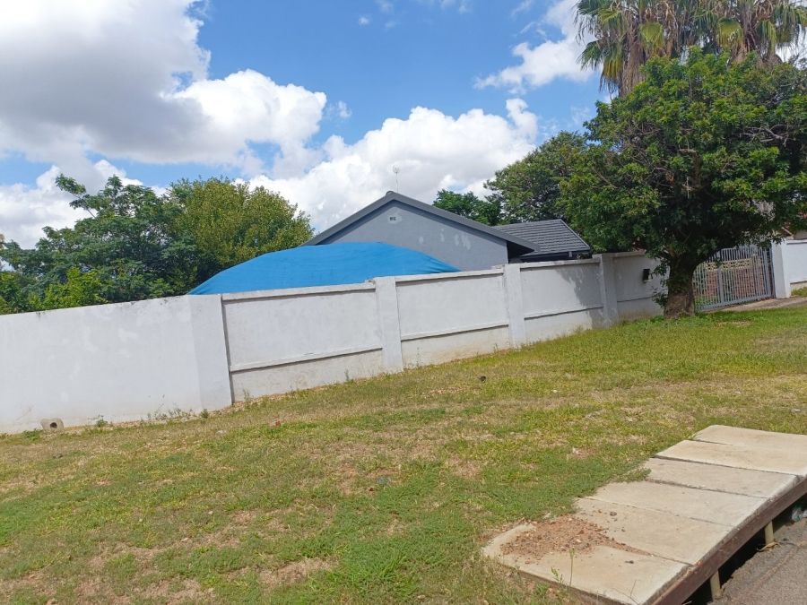 To Let commercial Property for Rent in Fauna Park Limpopo